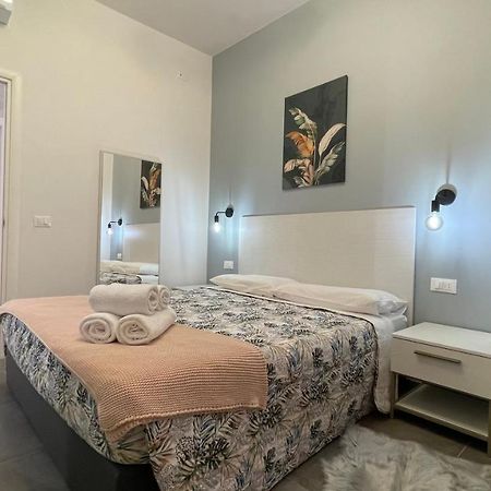 Guest House Kinga Cavour Florenz Exterior foto