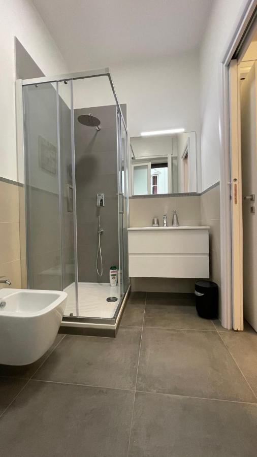 Guest House Kinga Cavour Florenz Exterior foto