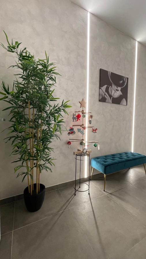 Guest House Kinga Cavour Florenz Exterior foto