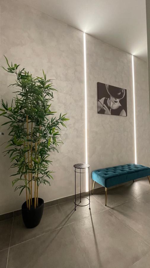 Guest House Kinga Cavour Florenz Exterior foto